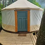 Роскошный шатер Cozy Yurt On Regenerative Farm Sykkylven