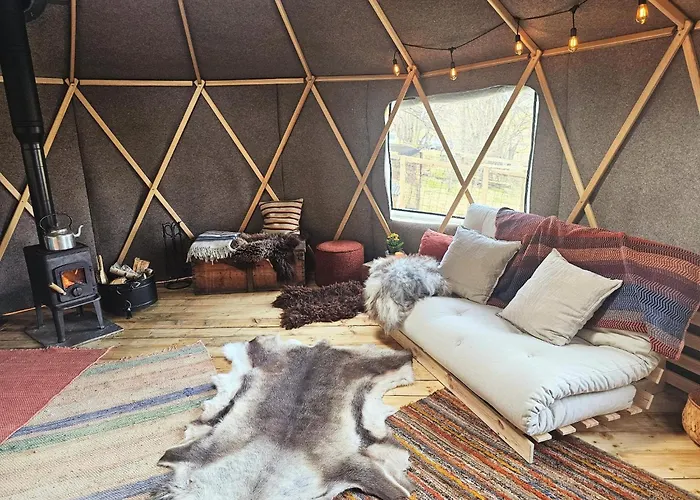 Cozy Yurt On Regenerative Farm Luxuszelt
