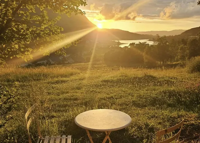 Cozy Yurt On Regenerative Farm *